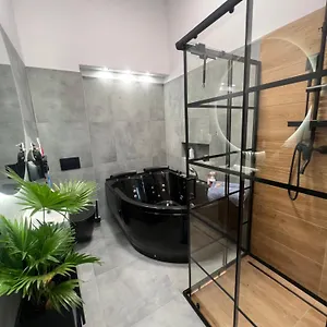 Loft W Centrum Z Jacuzzi Apartament